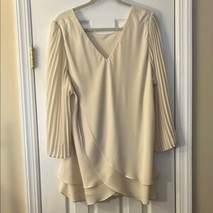 Laurie Felt Stylish Cream Layered Blouse Size XL